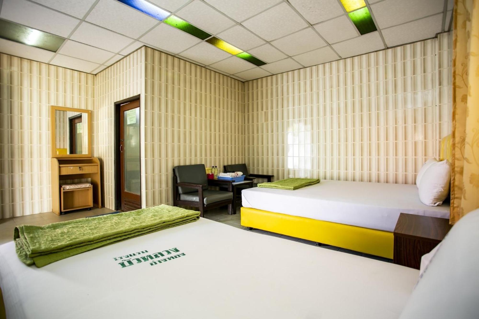 Bualuang Hotel Ang Thong Exterior foto