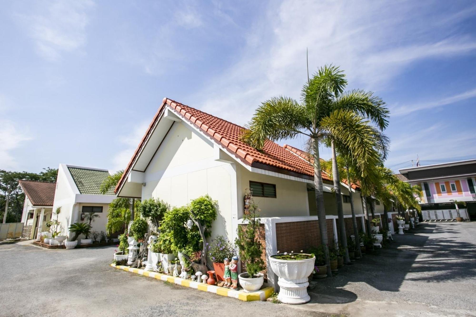 Bualuang Hotel Ang Thong Exterior foto
